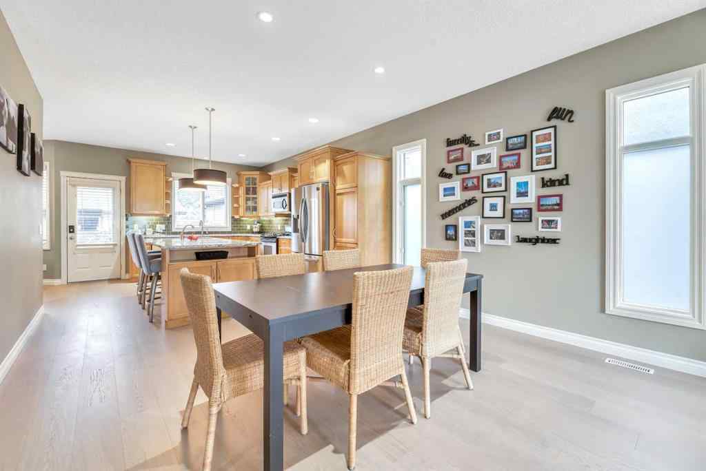 MLS® A2260092 - 2605 30 Street SW in Killarney/Glengarry Calgary, Residential