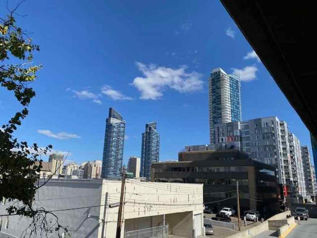 MLS® A2260097 - Unit #306 1320 12 Avenue SW in Beltline Calgary, Residential