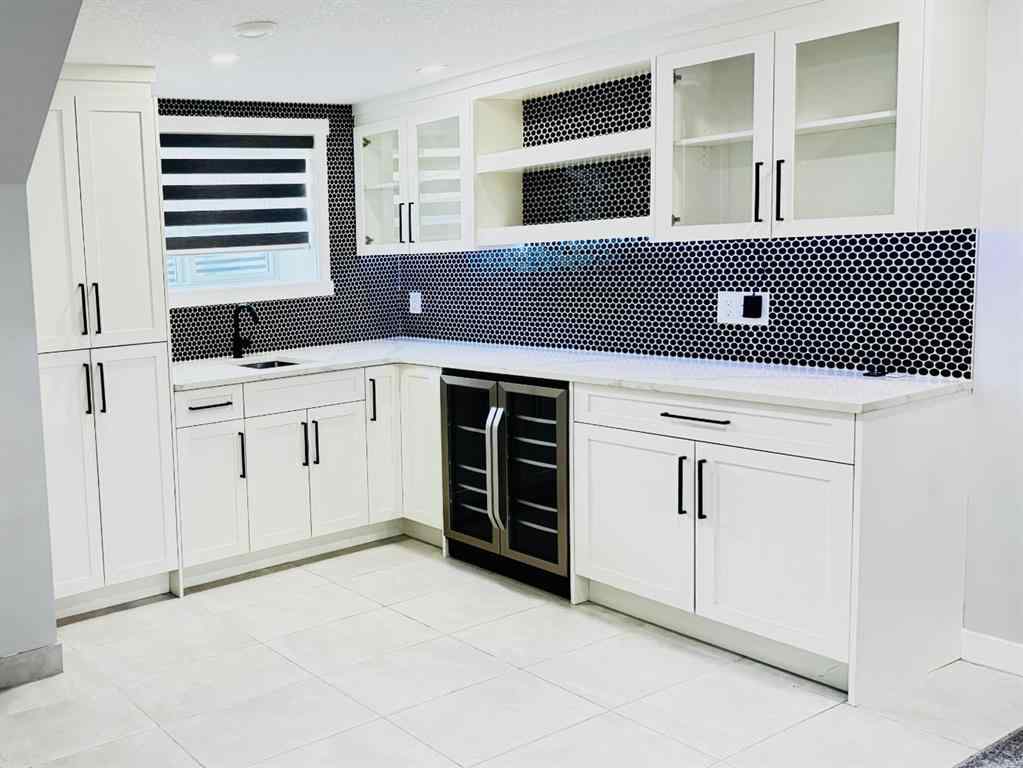 MLS® A2260098 - 10304 Elbow Drive SW in Southwood Calgary, Residential