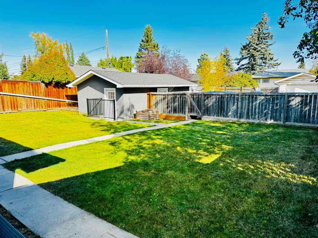 MLS® A2260098 - 10304 Elbow Drive SW in Southwood Calgary, Residential