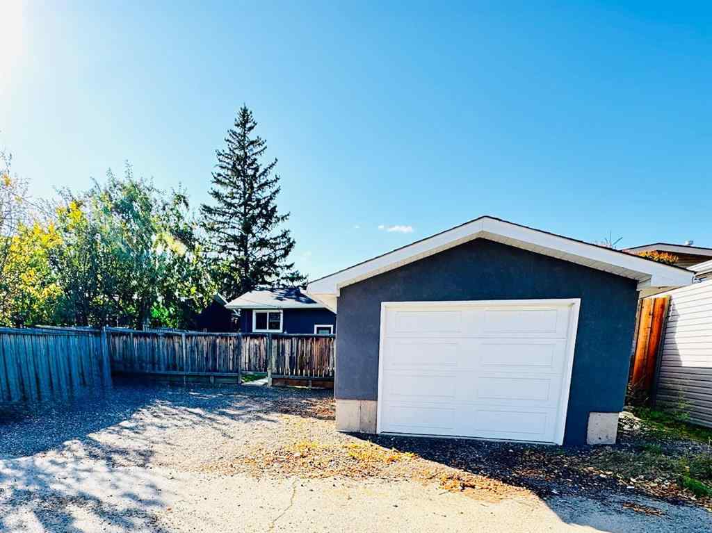 MLS® A2260098 - 10304 Elbow Drive SW in Southwood Calgary, Residential