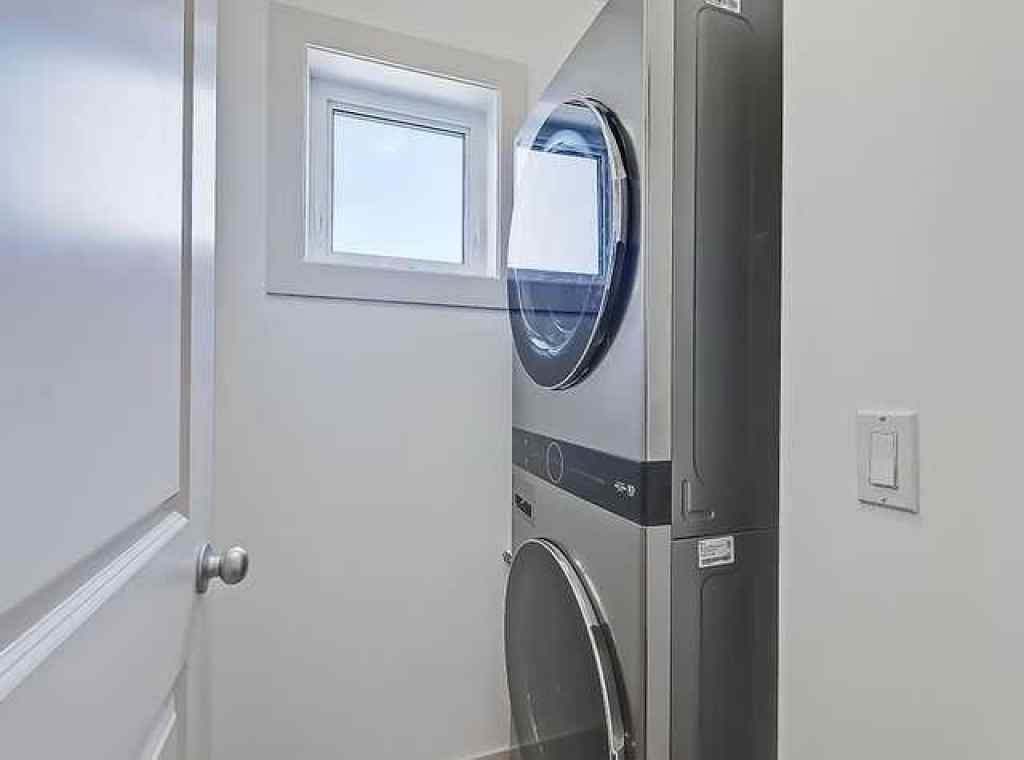 MLS® A2260108 - 455 20 Avenue NE in Winston Heights/Mountview Calgary, Residential