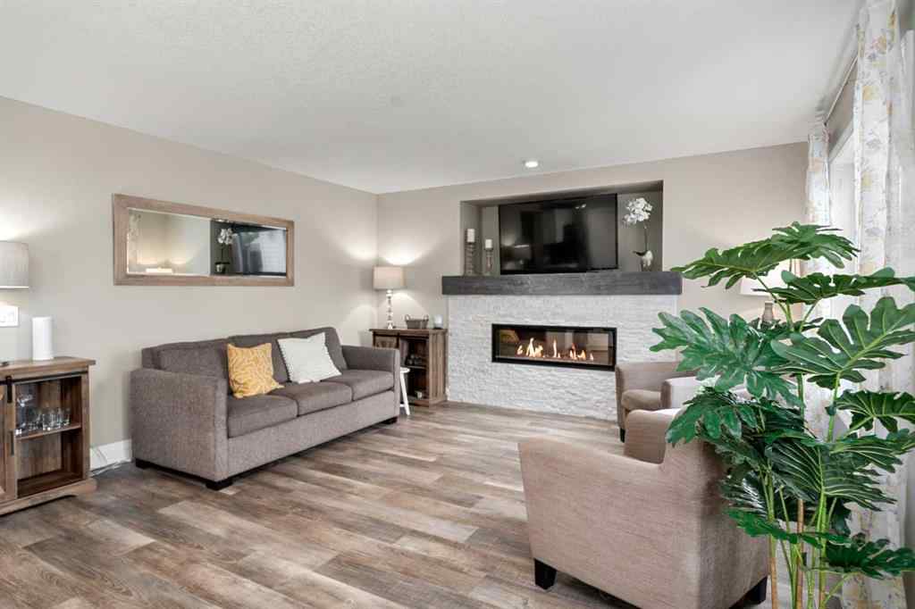 MLS® A2260111 - 131 Crystalridge Court  in Crystalridge Okotoks, Residential