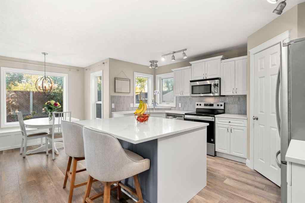 MLS® A2260111 - 131 Crystalridge Court  in Crystalridge Okotoks, Residential