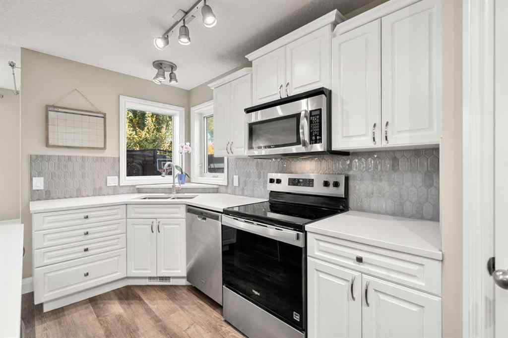 MLS® A2260111 - 131 Crystalridge Court  in Crystalridge Okotoks, Residential