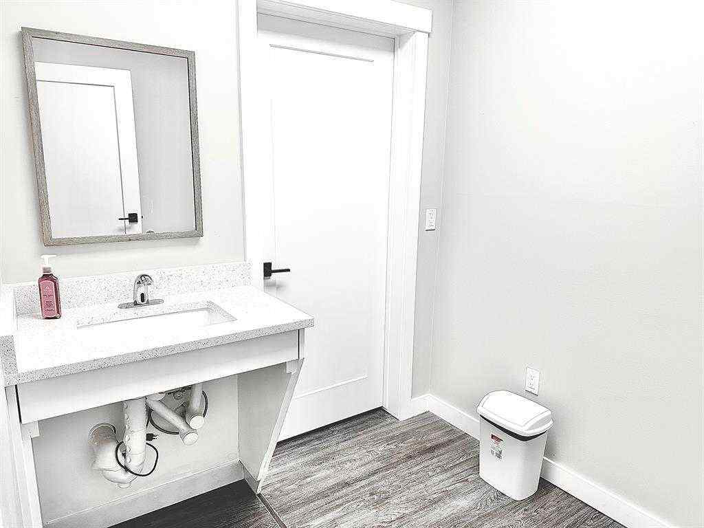 MLS® A2260129 - Unit #1015 4231 109 Avenue NE in Stoney 3 Calgary, Commercial