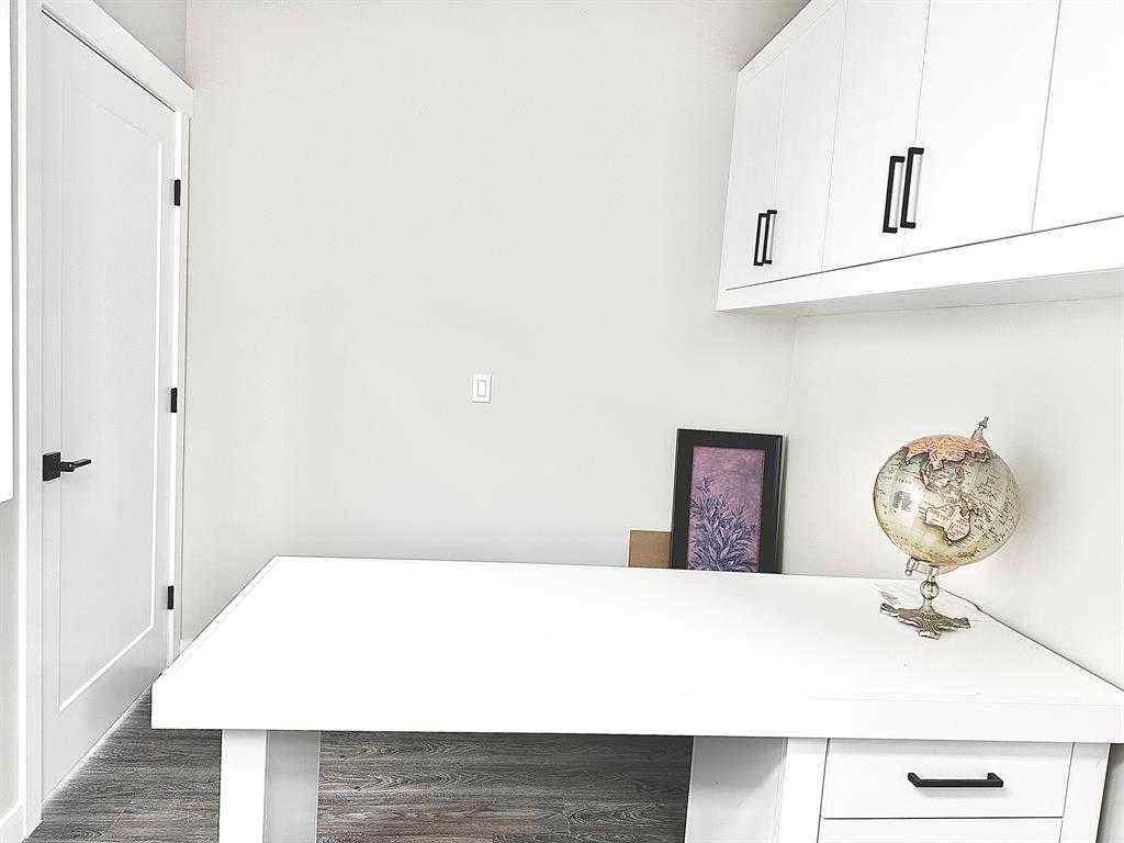 MLS® A2260129 - Unit #1015 4231 109 Avenue NE in Stoney 3 Calgary, Commercial