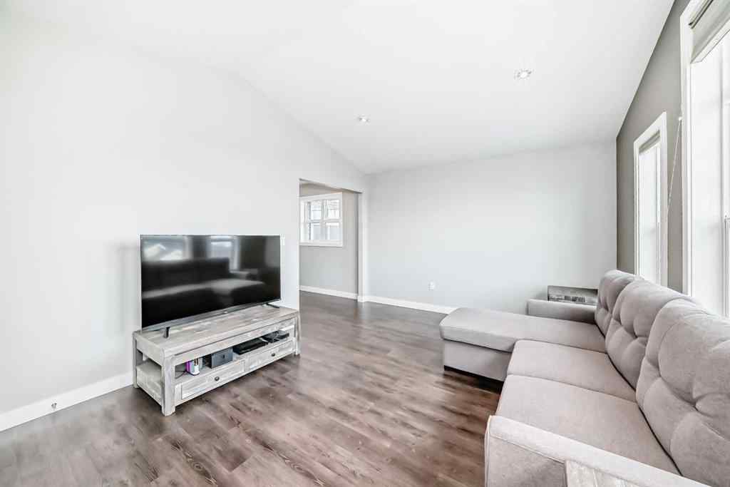 MLS® A2260132 - 4817 39 Street  in Riverside Ponoka, Residential