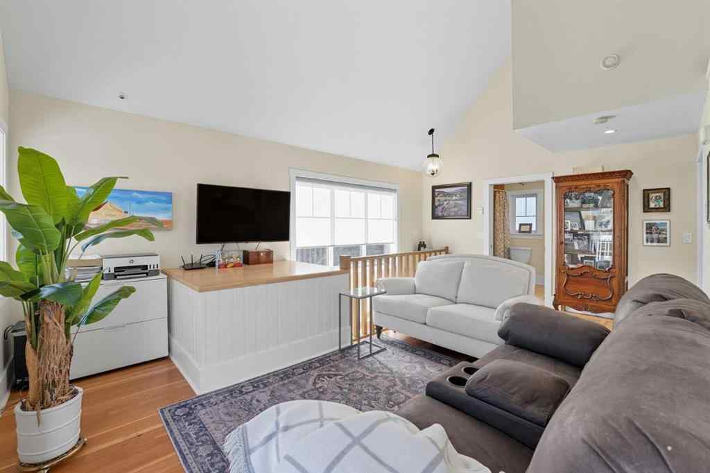 MLS® A2260138 - 602 Macleod Trail SW in NONE High River, Residential