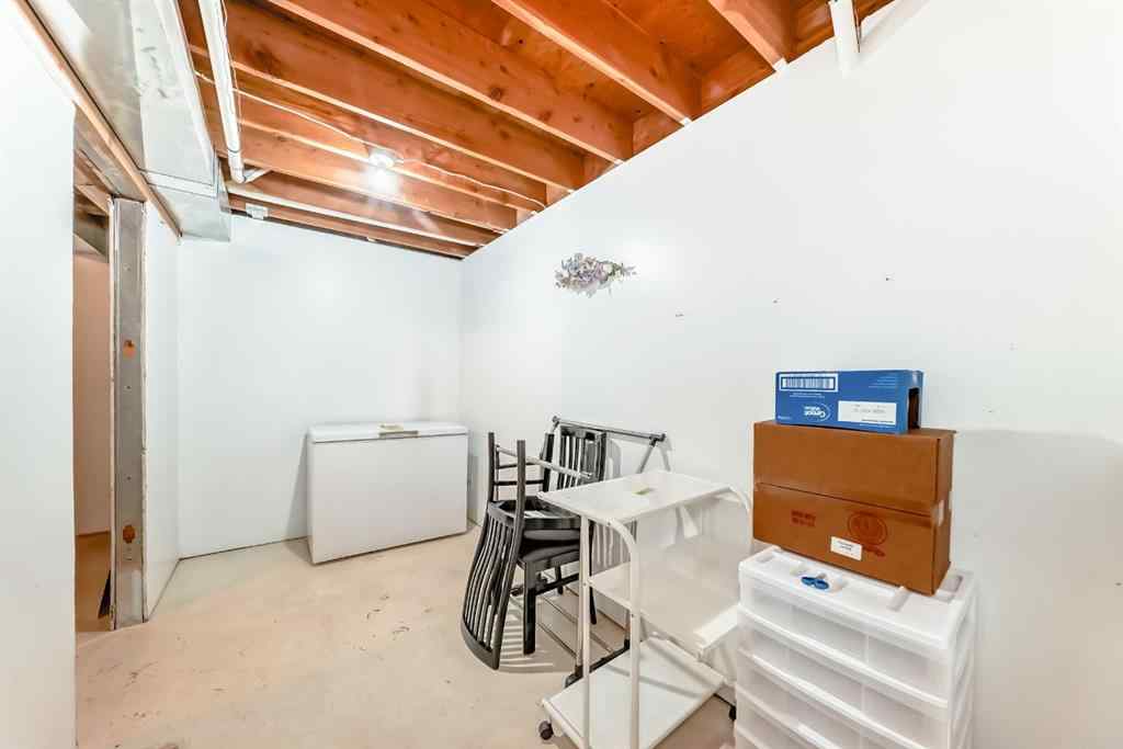 MLS® A2260143 - 17 Santana Manor NW in Sandstone Valley Calgary, Residential