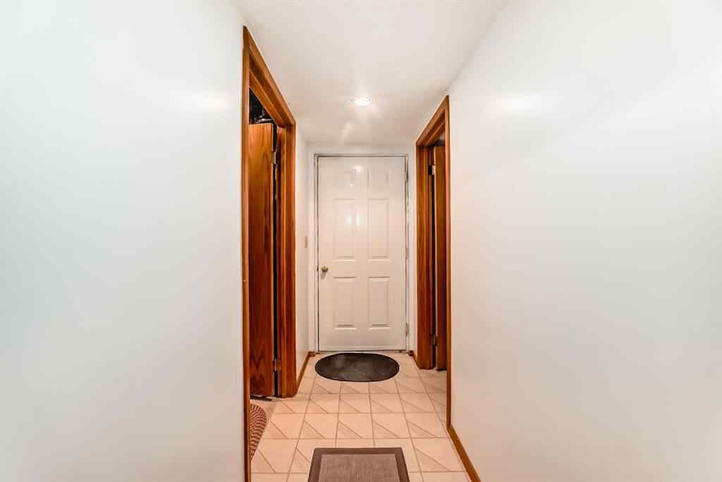 MLS® A2260143 - 17 Santana Manor NW in Sandstone Valley Calgary, Residential