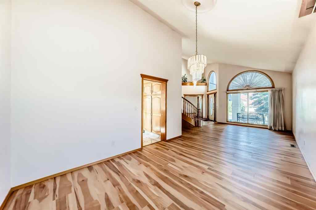 MLS® A2260143 - 17 Santana Manor NW in Sandstone Valley Calgary, Residential