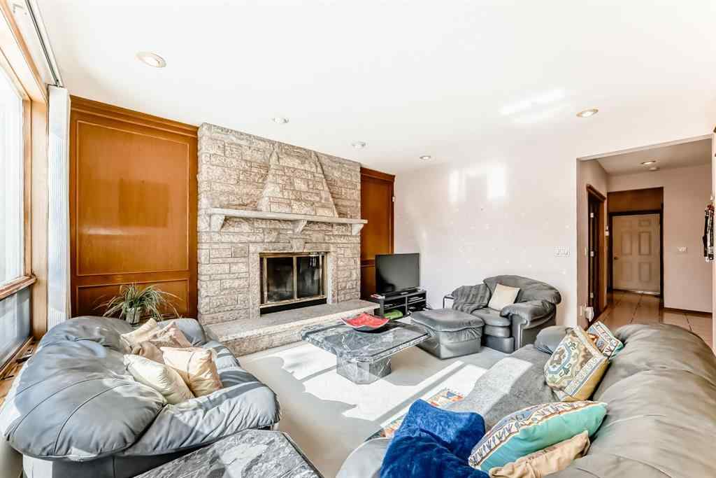 MLS® A2260143 - 17 Santana Manor NW in Sandstone Valley Calgary, Residential