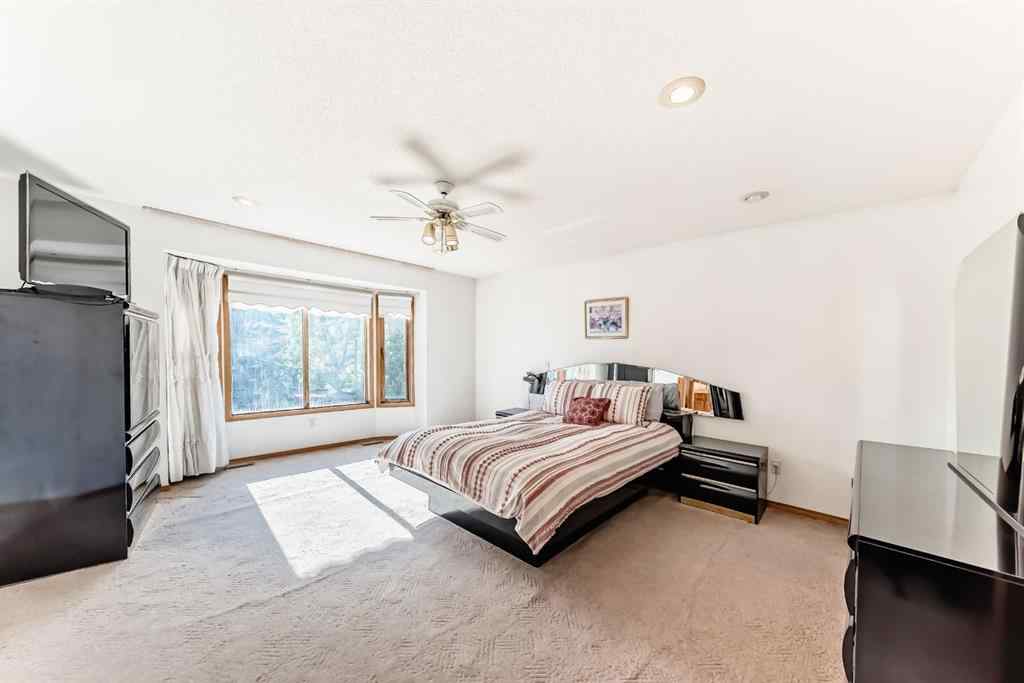 MLS® A2260143 - 17 Santana Manor NW in Sandstone Valley Calgary, Residential