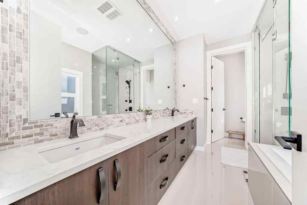 MLS® A2260146 - 2234 28 Street SW in Killarney/Glengarry Calgary, Residential