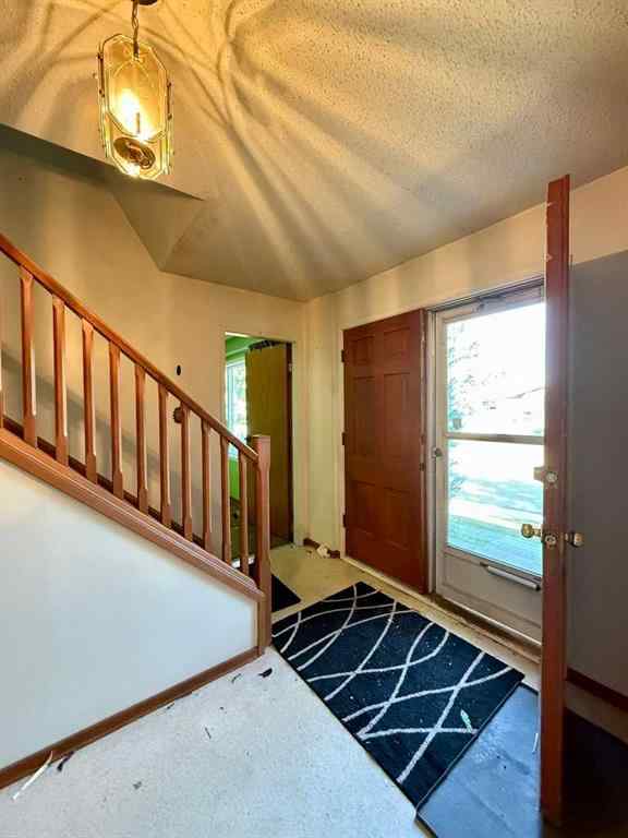 MLS® A2260148 - 11027 Bradbury Drive SW in Braeside Calgary, Residential