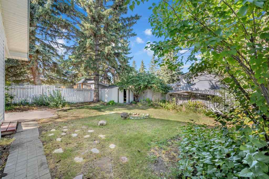 MLS® A2260148 - 11027 Bradbury Drive SW in Braeside Calgary, Residential