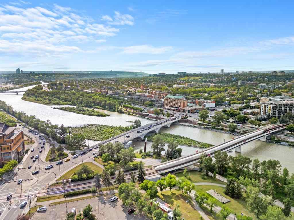 MLS® A2260154 - Unit #7 821 3 Avenue SW in Downtown Commercial Core Calgary, Residential