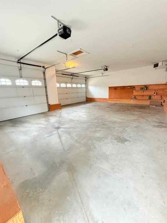 MLS® A2260168 - 10103 95 Avenue  in Swanavon Grande Prairie, Residential