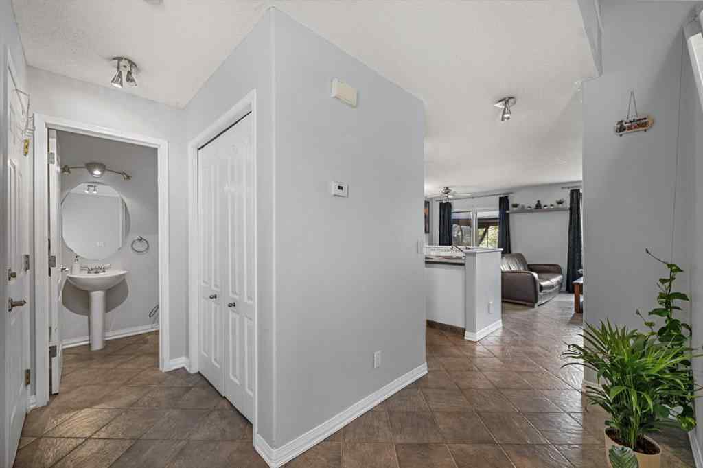 MLS® A2260170 - 47 San Diego Place NE in Monterey Park Calgary, Residential