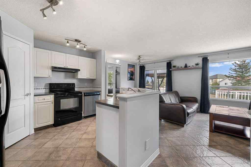 MLS® A2260170 - 47 San Diego Place NE in Monterey Park Calgary, Residential