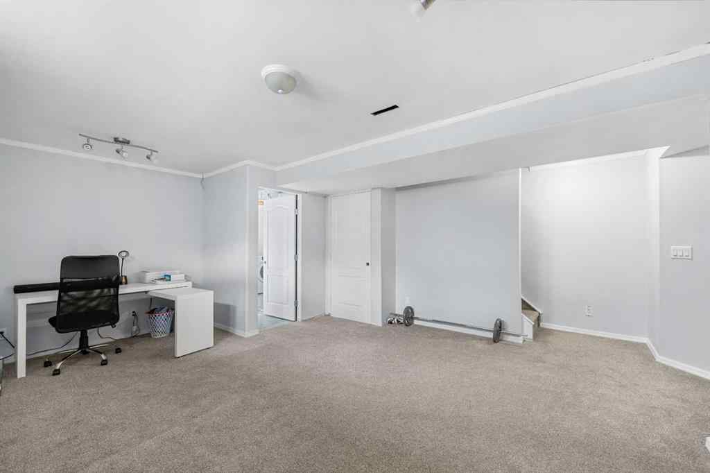 MLS® A2260170 - 47 San Diego Place NE in Monterey Park Calgary, Residential