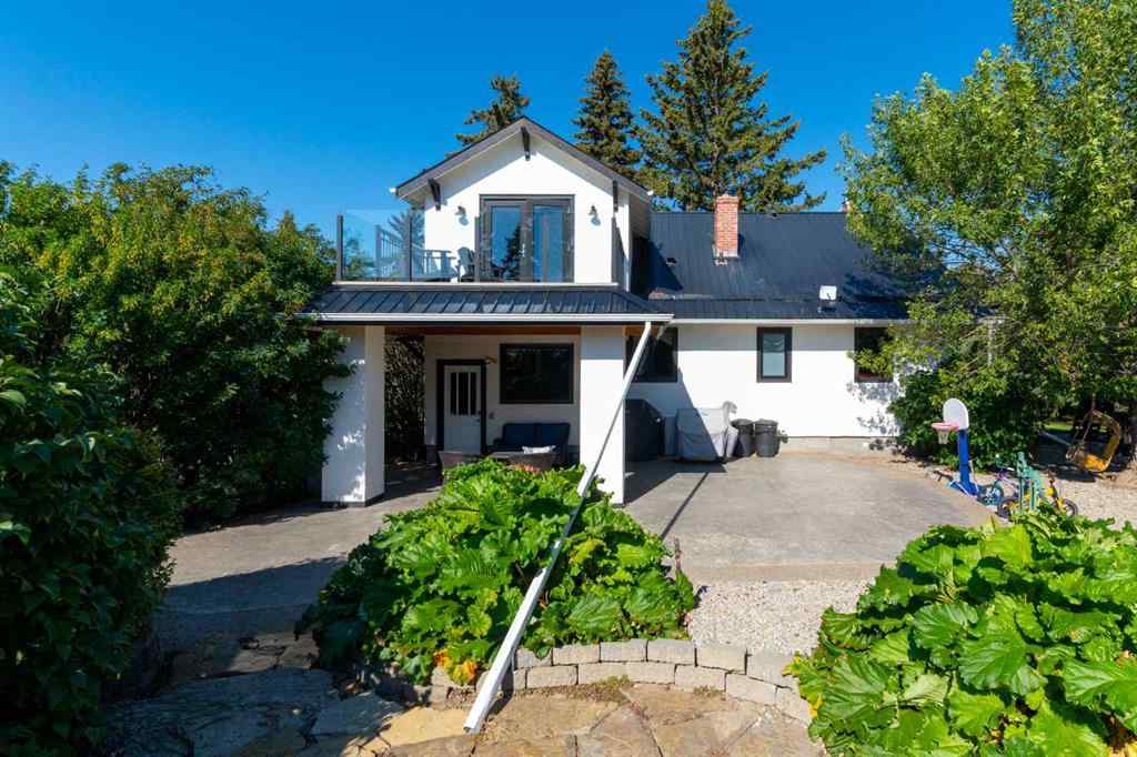 MLS® A2260171 - Unit #10 & 20 30061 Range Road 23   in NONE Rural Mountain View County, Residential