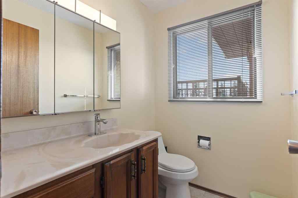 MLS® A2260172 - 20 Edgehill Rise NW in Edgemont Calgary, Residential