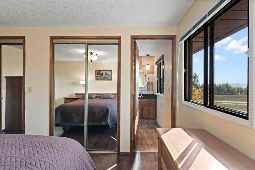 MLS® A2260172 - 20 Edgehill Rise NW in Edgemont Calgary, Residential