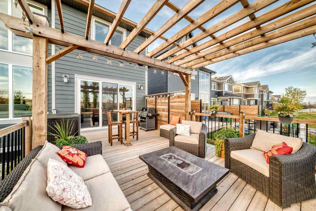 MLS® A2260174 - 204 Sunrise Common  in Sunset Ridge Cochrane, Residential