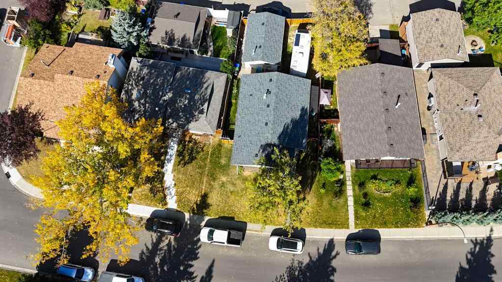 MLS® A2260181 - 112 Woodvale Road SW in Woodlands Calgary, Residential