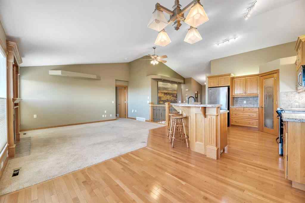 MLS® A2260183 - 20 Hillcrest Boulevard  in Hillview Estates Strathmore, Residential