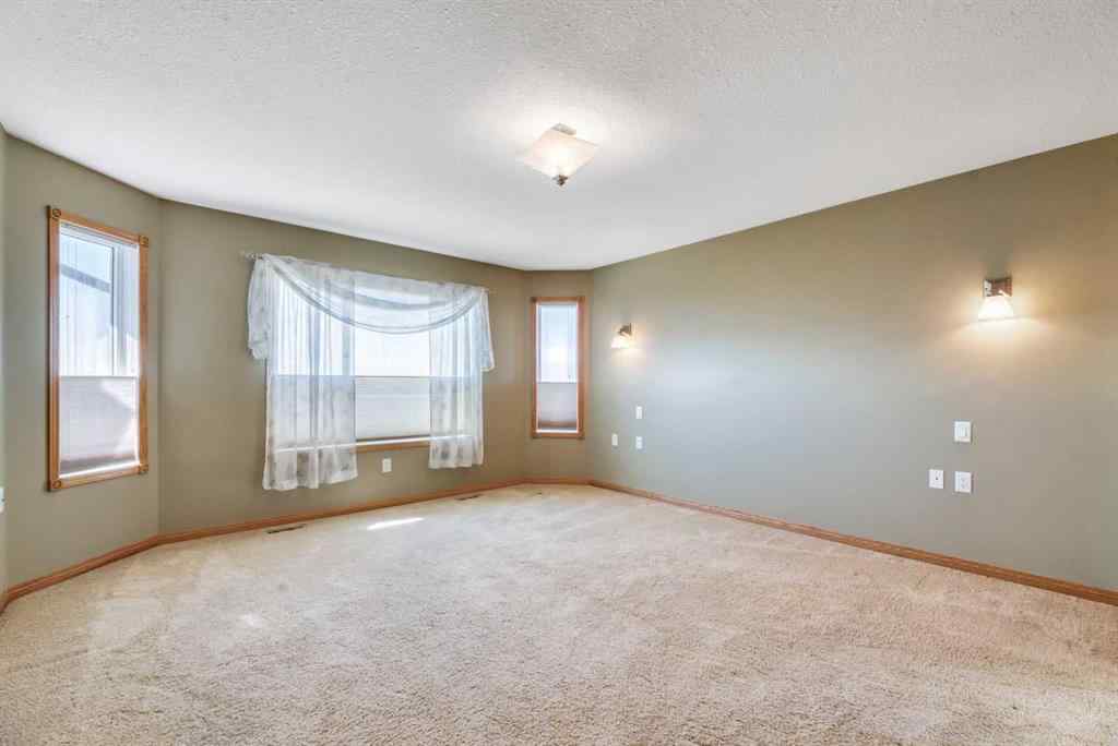 MLS® A2260183 - 20 Hillcrest Boulevard  in Hillview Estates Strathmore, Residential