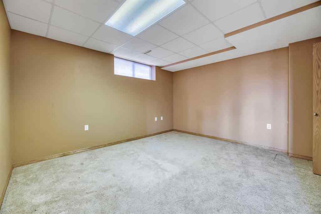 MLS® A2260183 - 20 Hillcrest Boulevard  in Hillview Estates Strathmore, Residential