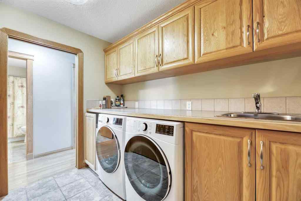 MLS® A2260183 - 20 Hillcrest Boulevard  in Hillview Estates Strathmore, Residential