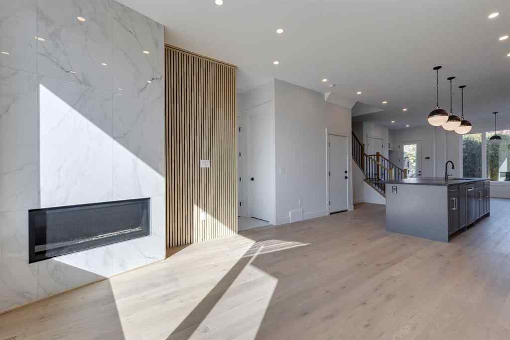 MLS® A2260186 - 2015 23 Avenue NW in Banff Trail Calgary, Residential