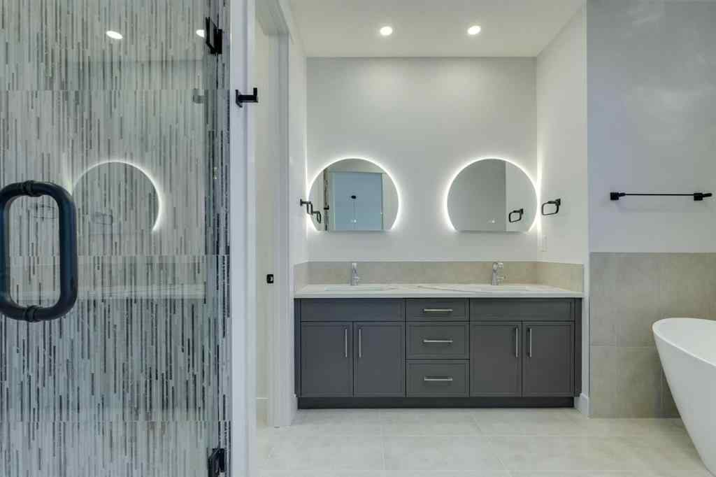 MLS® A2260186 - 2015 23 Avenue NW in Banff Trail Calgary, Residential