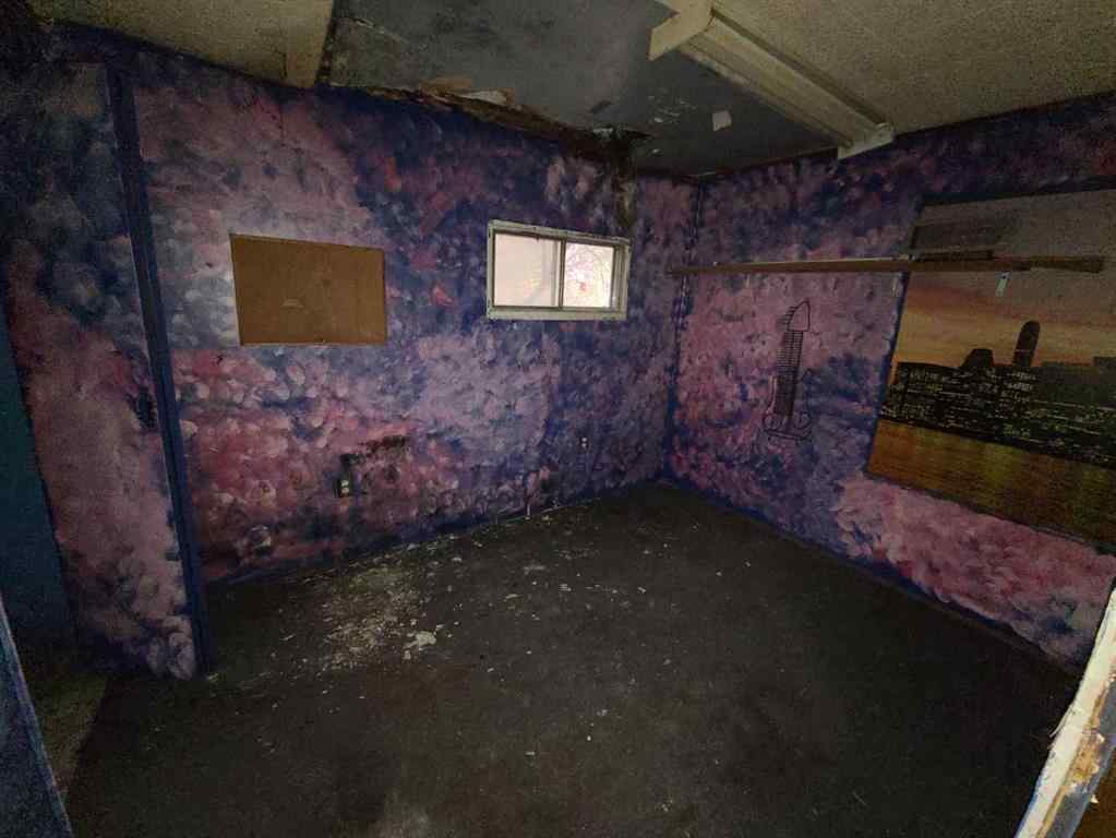 MLS® A2260187 - 10830 91 Street  in Lower West Peace Peace River, Residential