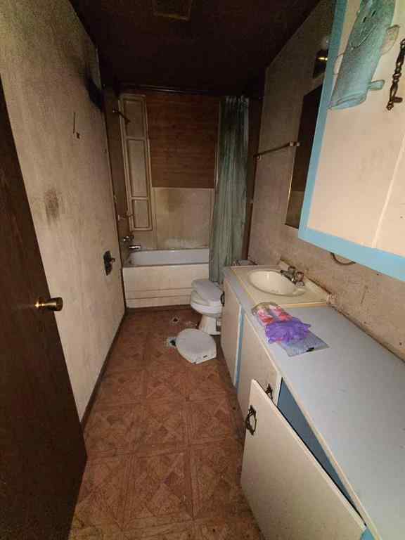 MLS® A2260187 - 10830 91 Street  in Lower West Peace Peace River, Residential