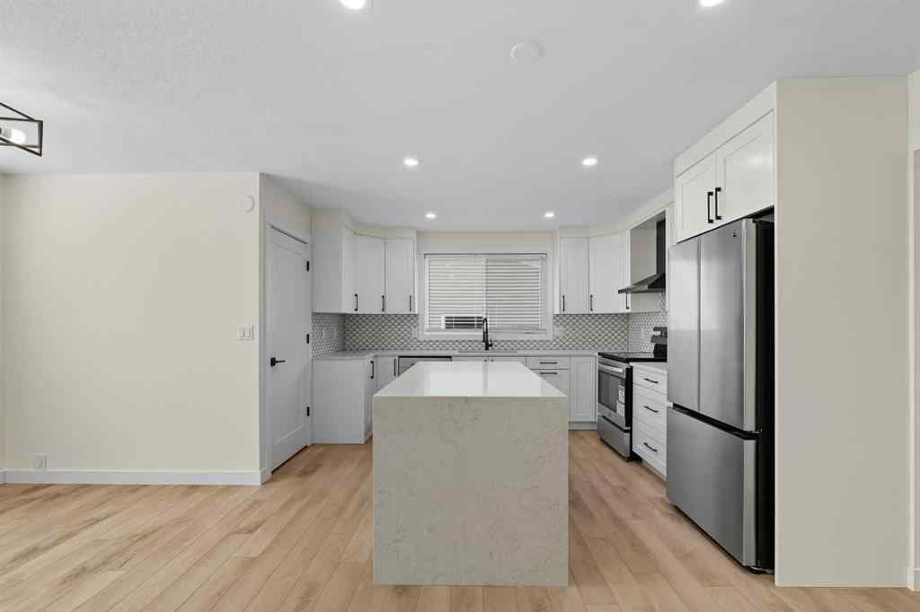 MLS® A2260191 - 972 Bracewood Rise SW in Braeside Calgary, Residential