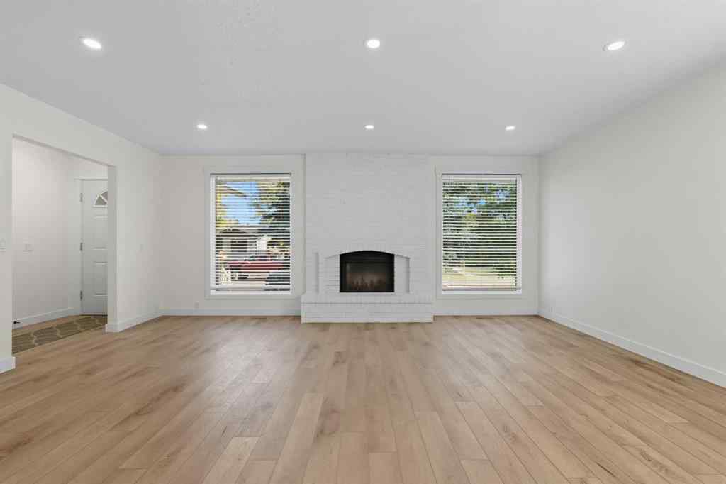 MLS® A2260191 - 972 Bracewood Rise SW in Braeside Calgary, Residential