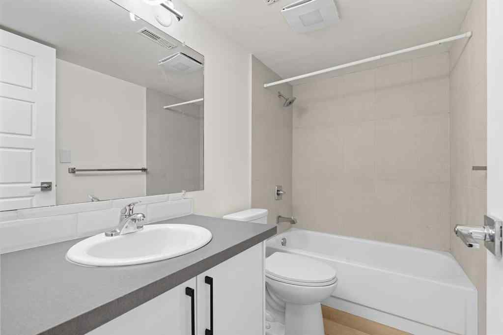 MLS® A2260191 - 972 Bracewood Rise SW in Braeside Calgary, Residential