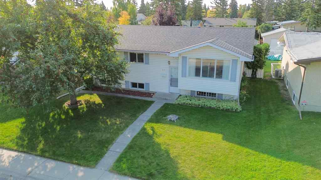 MLS® A2260198 - 23 Brazeau Crescent SW in Braeside Calgary, Residential