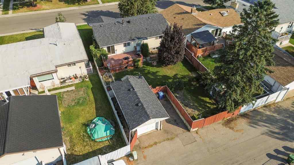 MLS® A2260198 - 23 Brazeau Crescent SW in Braeside Calgary, Residential