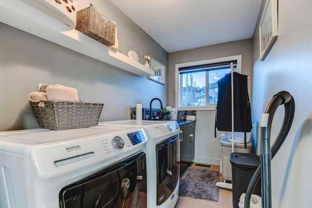 MLS® A2260206 - 630 Rocky Ridge View NW in Rocky Ridge Calgary, Residential