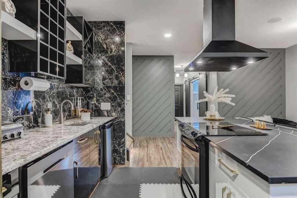 MLS® A2260206 - 630 Rocky Ridge View NW in Rocky Ridge Calgary, Residential