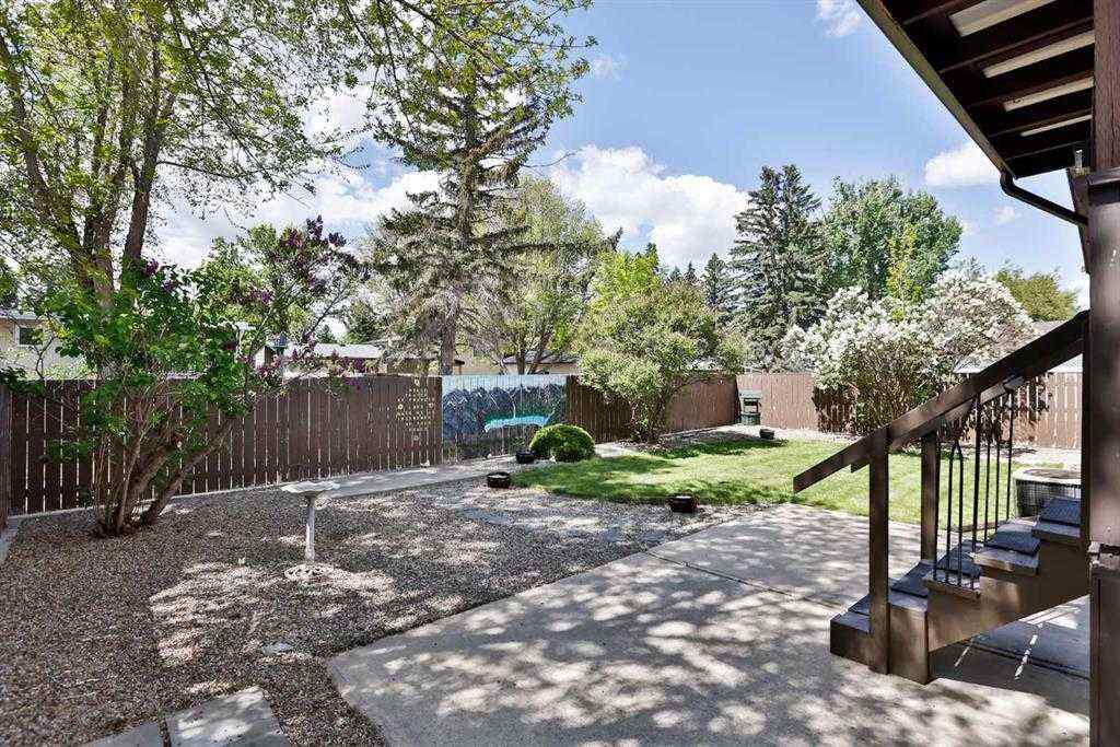 MLS® A2260212 - 418 Dieppe Boulevard S in Glendale Lethbridge, Residential