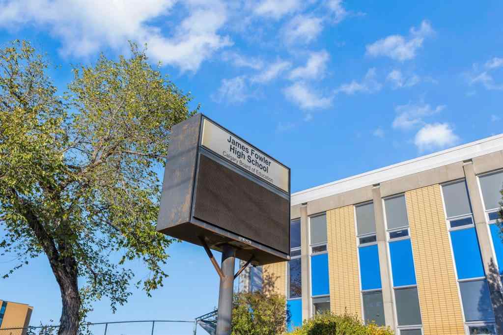 MLS® A2260221 - 415 37 Avenue NW in Highland Park Calgary, Residential