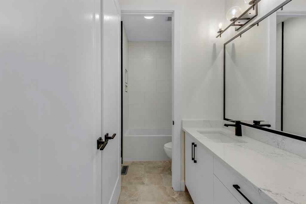 MLS® A2260221 - 415 37 Avenue NW in Highland Park Calgary, Residential