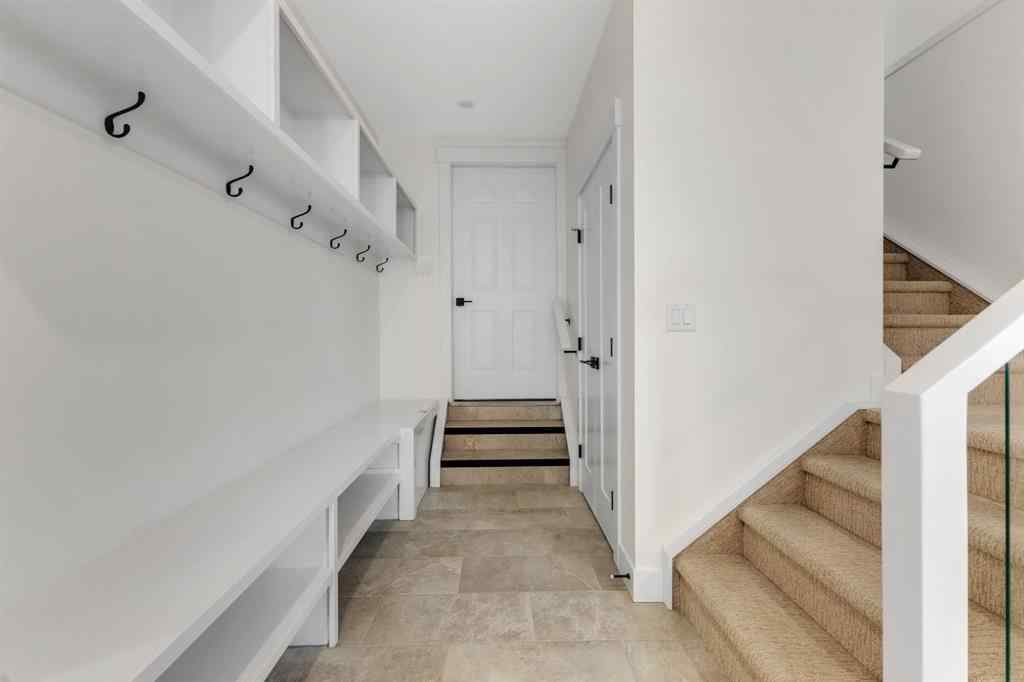 MLS® A2260221 - 415 37 Avenue NW in Highland Park Calgary, Residential